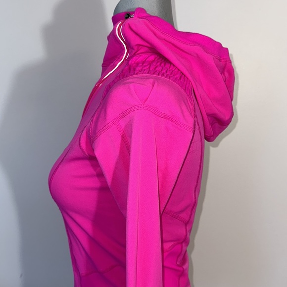 Lululemon Run: For It Pullover - Picture 12 of 15